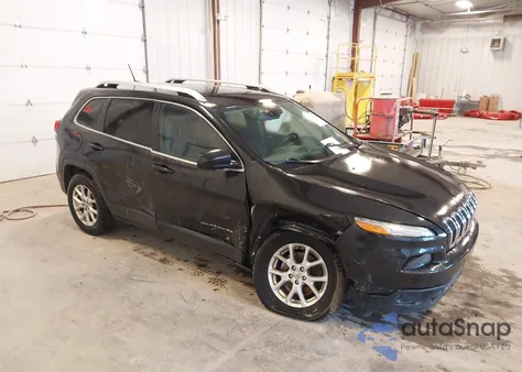 2015 Jeep Cherokee Latitude z USA, uszkodzony, nr VIN 1C4PJMCS2FW702763